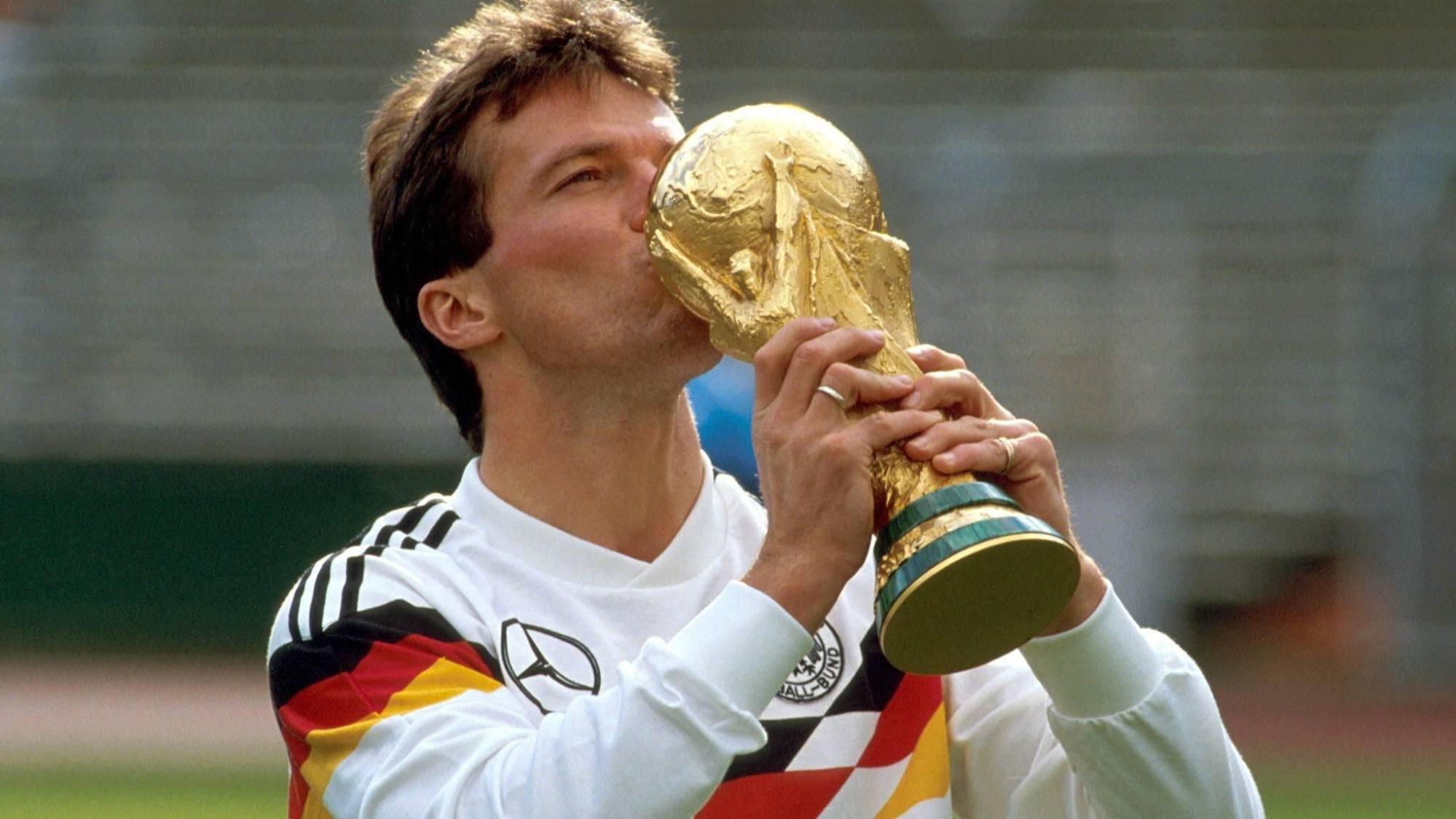 Tìm hiểu về cầu thủ Franz Beckenbauer - Huyền thoại của bóng đá Đức