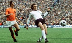 Cầu thủ Franz Beckenbauer – Huyền thoại của bóng đá Đức